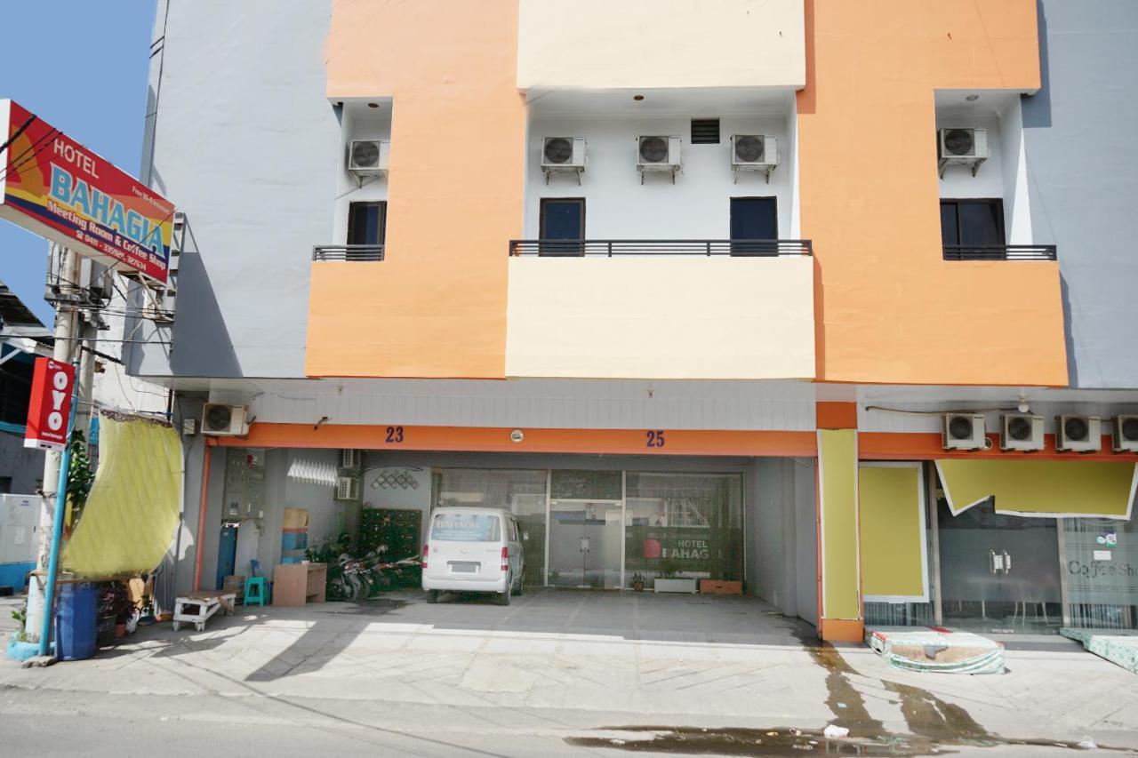 Oyo 2291 Hotel Bahagia ماكاسار المظهر الخارجي الصورة