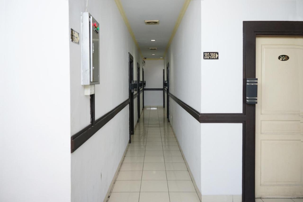 Oyo 2291 Hotel Bahagia ماكاسار المظهر الخارجي الصورة