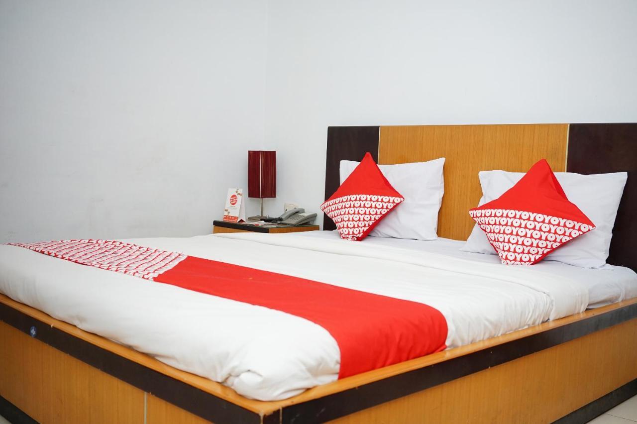 Oyo 2291 Hotel Bahagia ماكاسار المظهر الخارجي الصورة