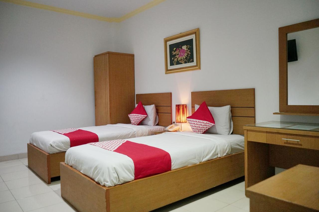 Oyo 2291 Hotel Bahagia ماكاسار المظهر الخارجي الصورة