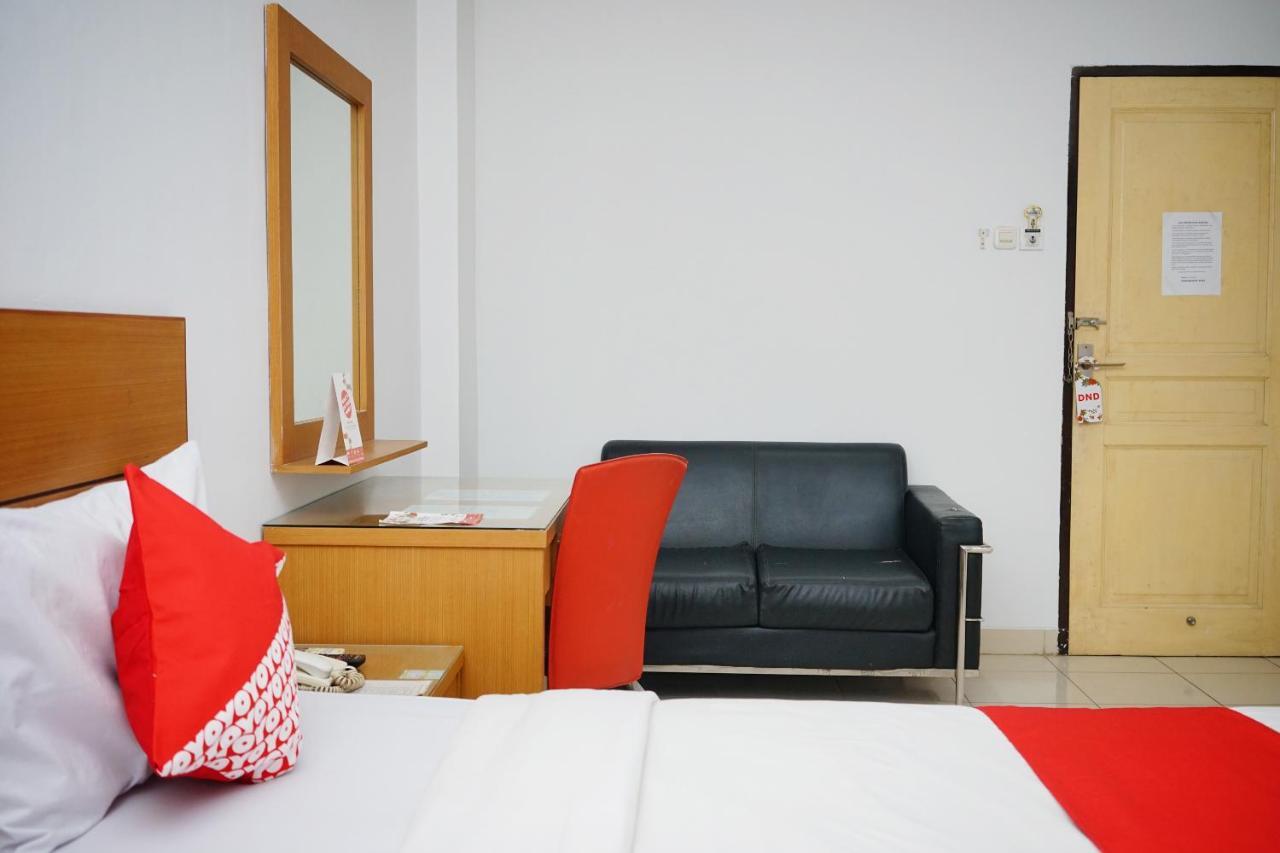 Oyo 2291 Hotel Bahagia ماكاسار المظهر الخارجي الصورة