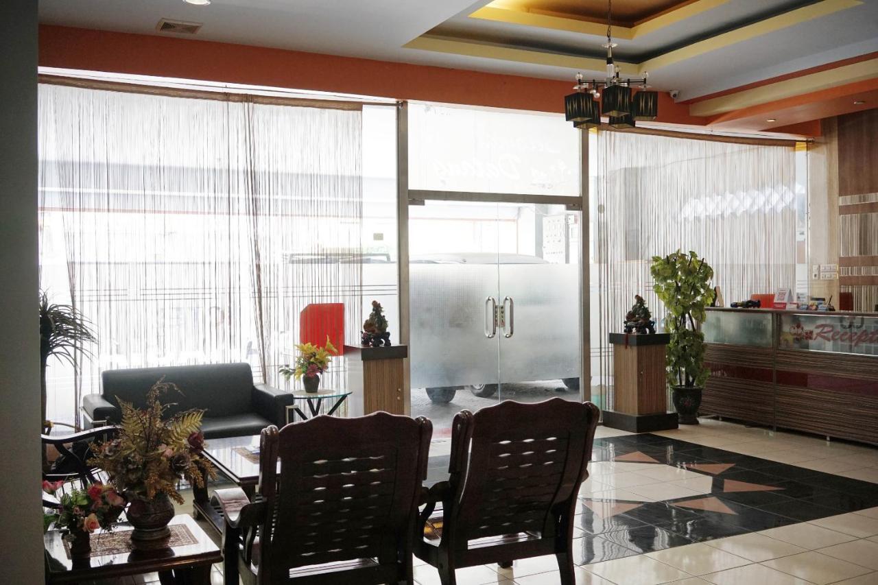 Oyo 2291 Hotel Bahagia ماكاسار المظهر الخارجي الصورة