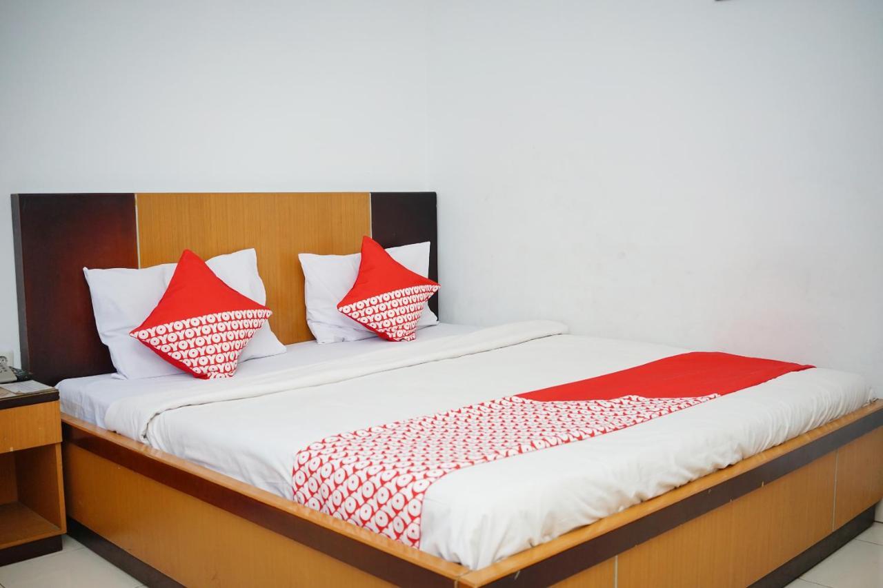 Oyo 2291 Hotel Bahagia ماكاسار المظهر الخارجي الصورة