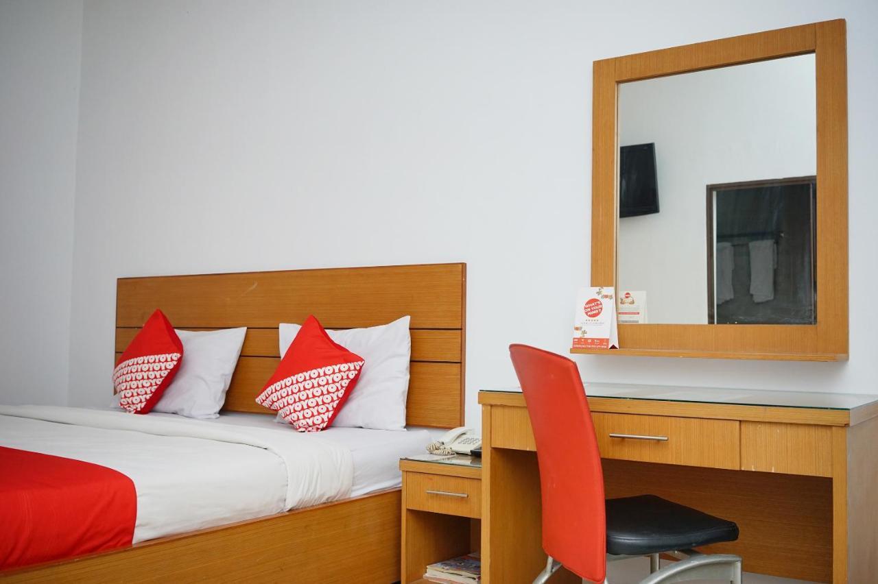 Oyo 2291 Hotel Bahagia ماكاسار المظهر الخارجي الصورة