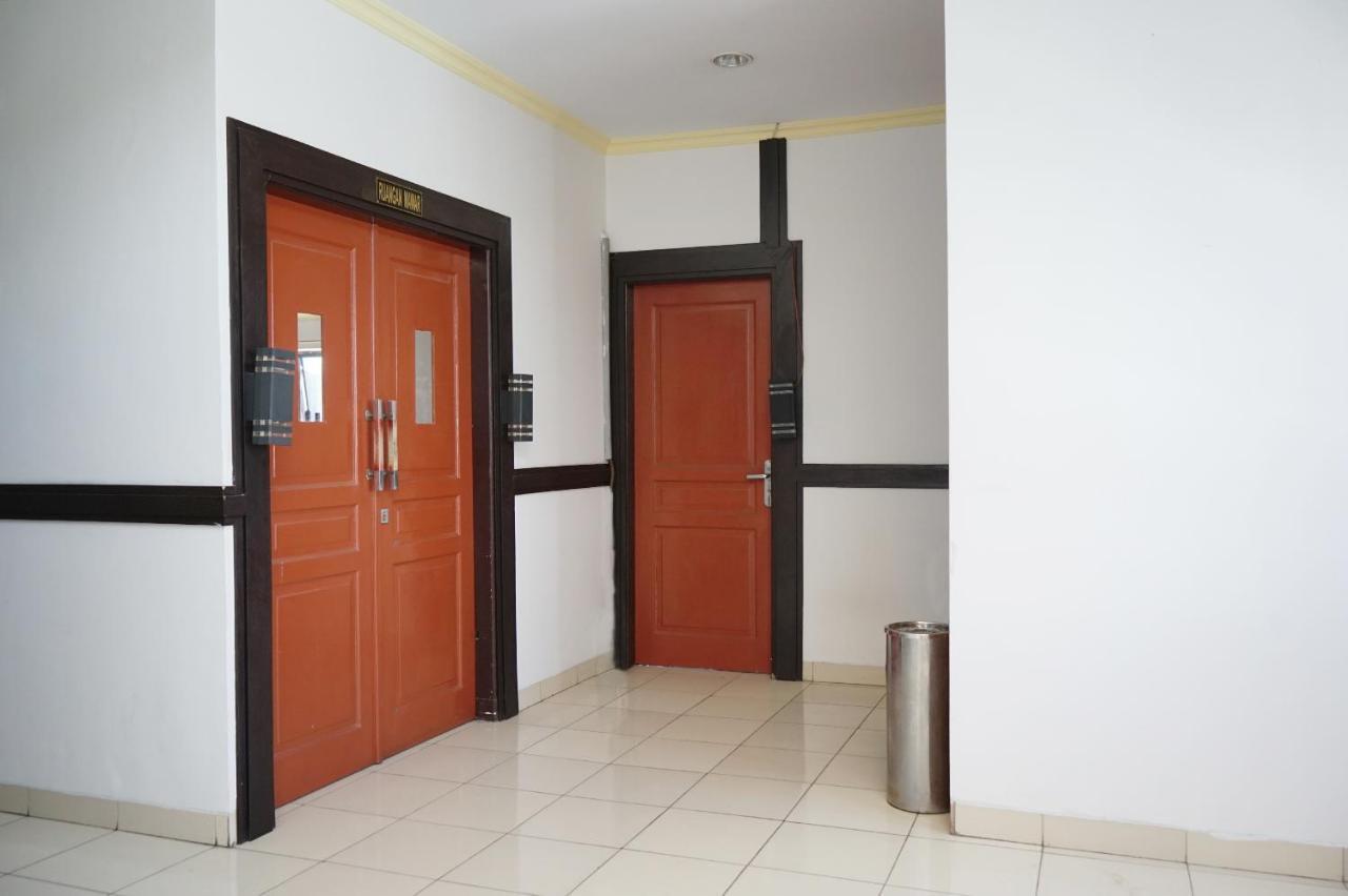 Oyo 2291 Hotel Bahagia ماكاسار المظهر الخارجي الصورة
